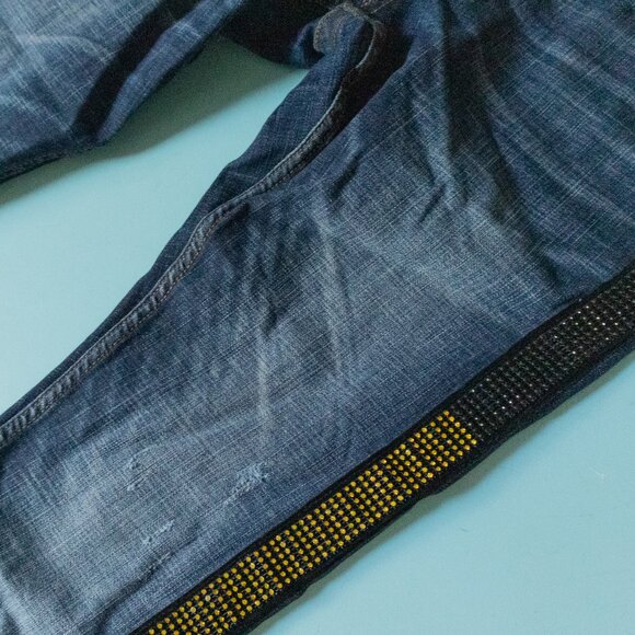 Smugglers Moon Rhinestone Distressed Slim Straight Jeans Size 30x32 - Picture 3 of 10